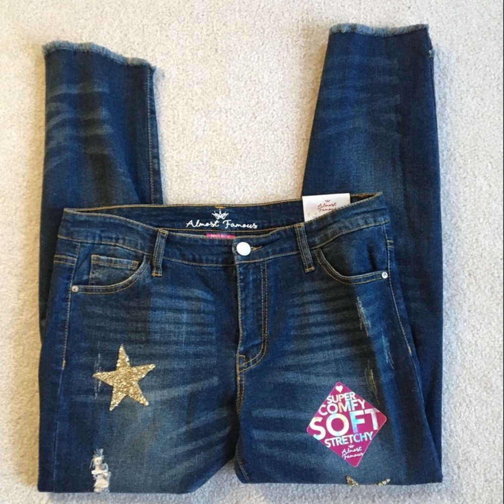 Almost Famous Mid-Rise Ankle Cut Jeans | Size 13 | Star Print & Frayed Hem - Picture 2 of 10